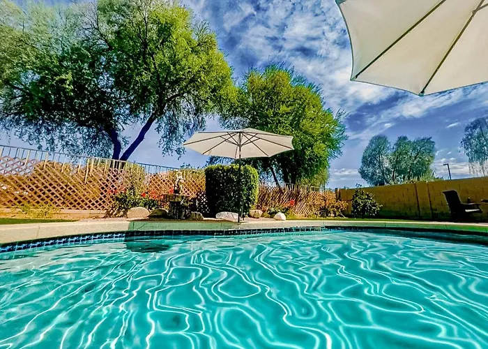 No Fees! Civic Centre, Oasis & Open Kitchen Holiday home *