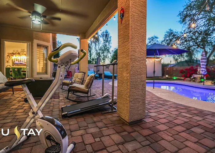 No Fees! Civic Centre, Oasis & Open Kitchen Holiday home Gilbert