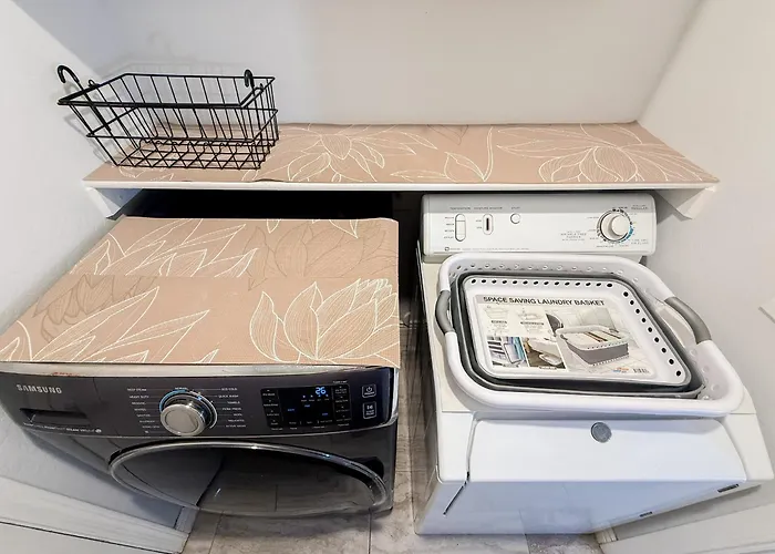 Holiday home No Fees! Civic Centre, Oasis & Open Kitchen Gilbert